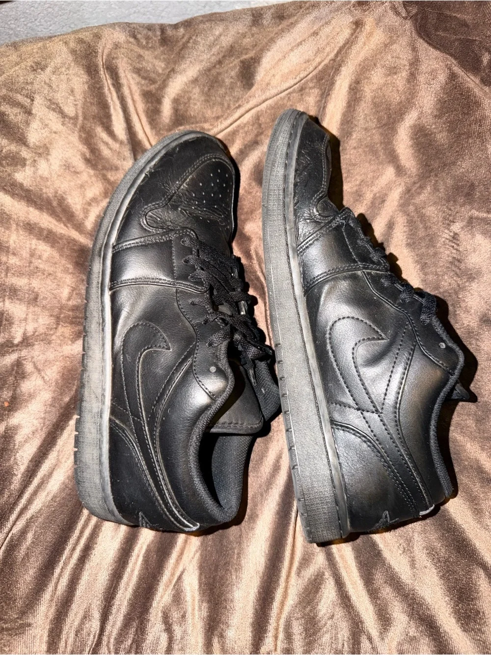 Nike Air Jordan 1 low basketball shoes sneakers triple black
